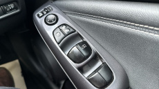 Nissan Juke 1.0 DiG-T 114 N-Connecta 5dr Petrol Hatchback